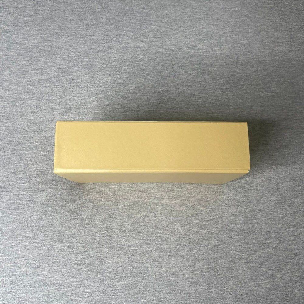 Michael Kors Empty 9”x6” Gift Box with Bow - Picture 9 of 12